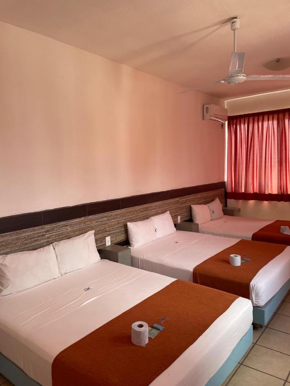 Hotel Albatros Penita de Jaltemba Bagian luar foto