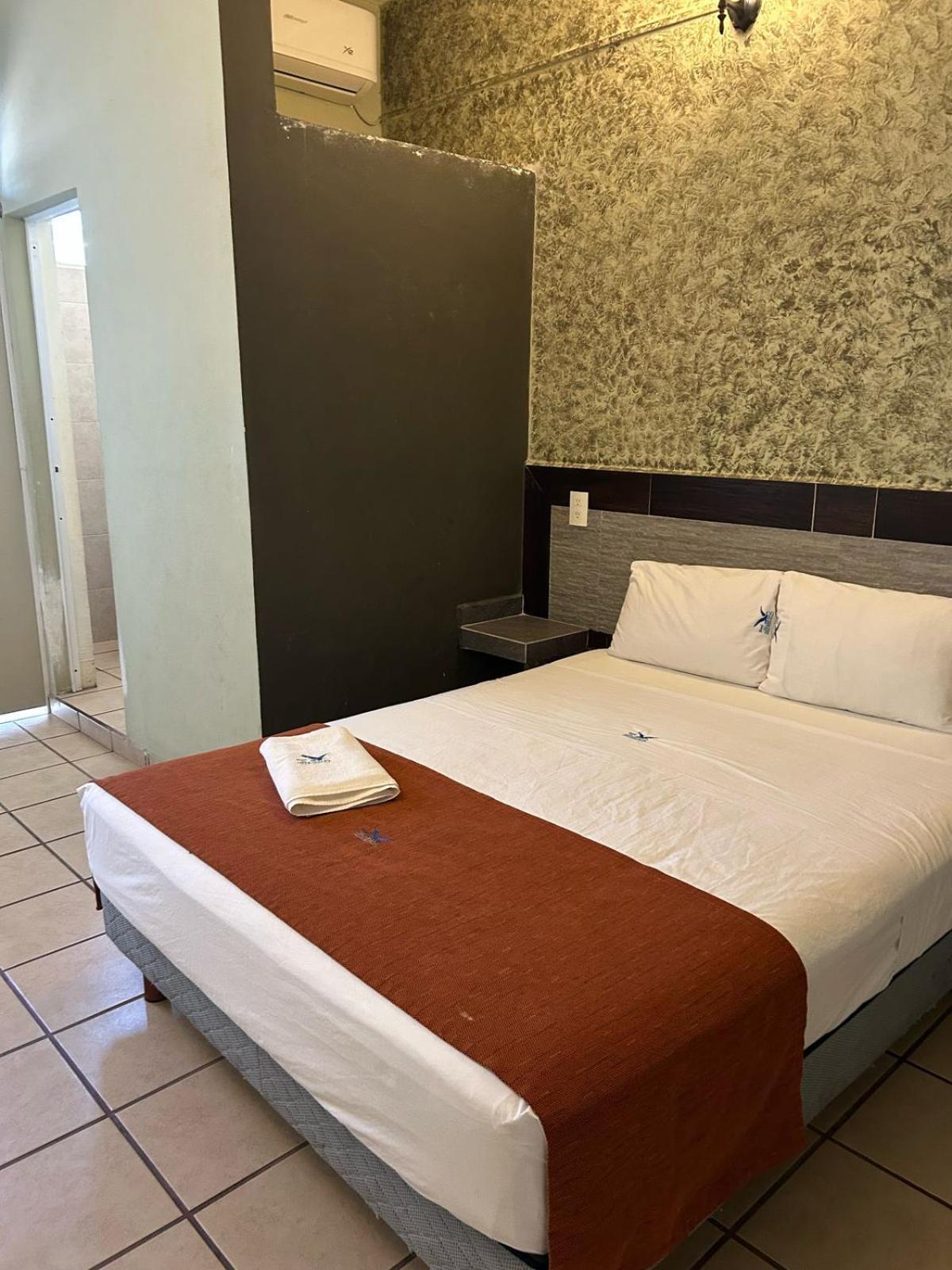 Hotel Albatros Penita de Jaltemba Bagian luar foto