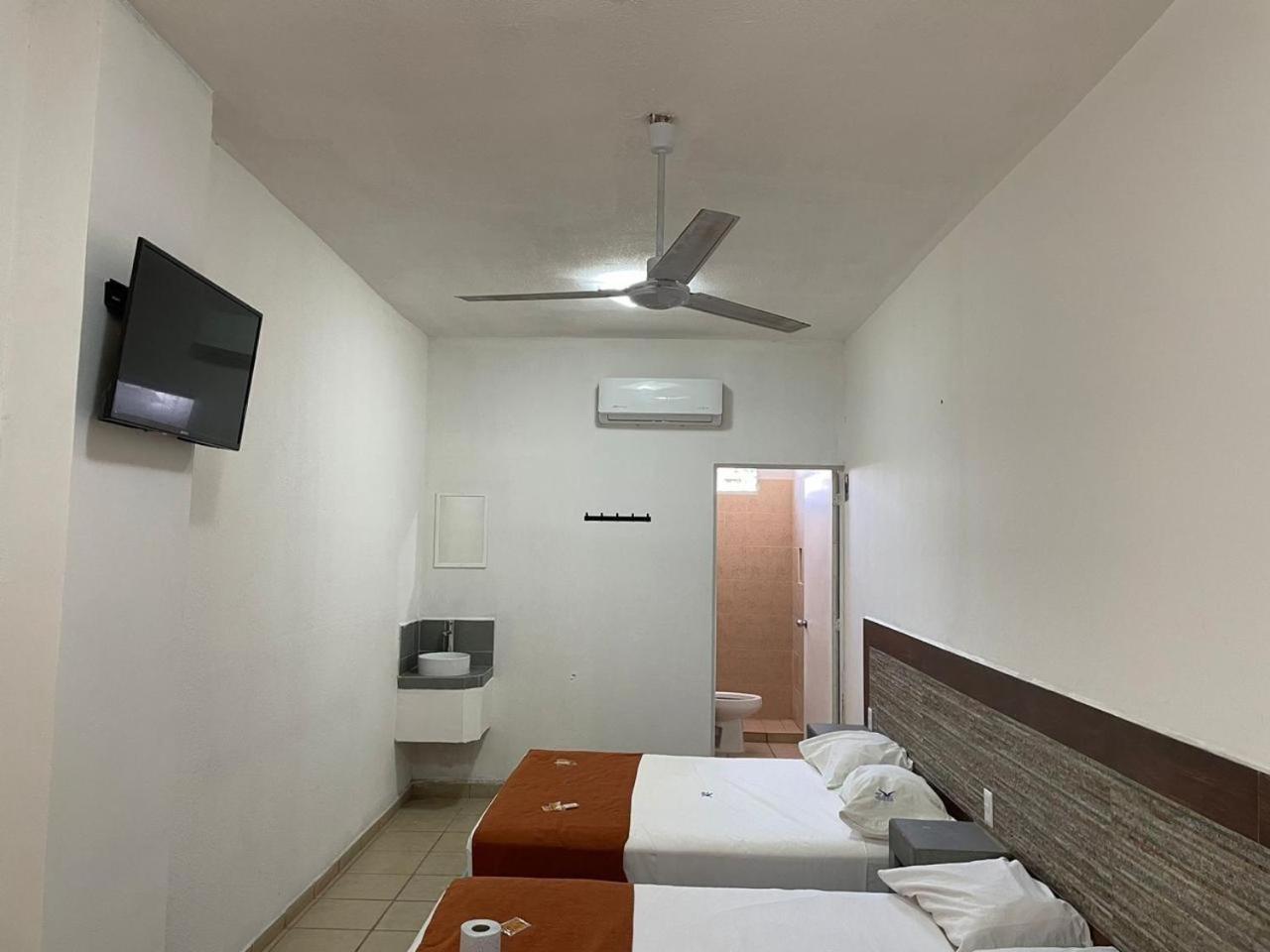 Hotel Albatros Penita de Jaltemba Bagian luar foto