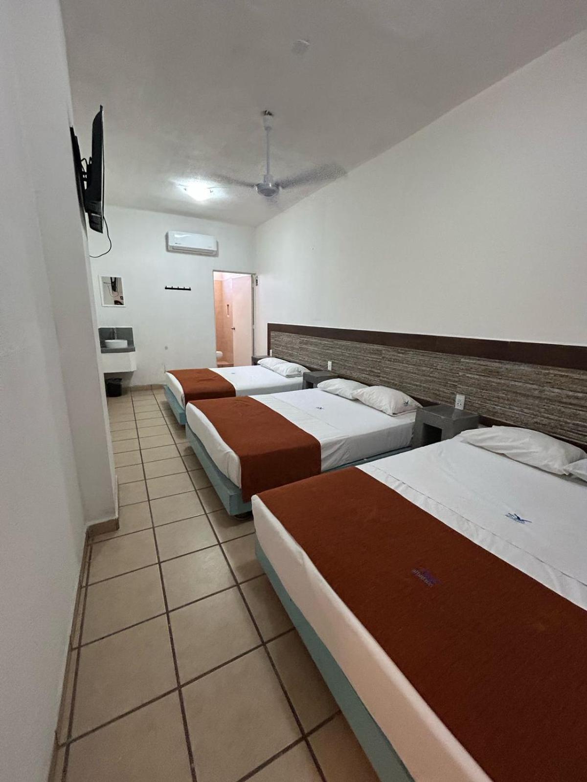 Hotel Albatros Penita de Jaltemba Bagian luar foto